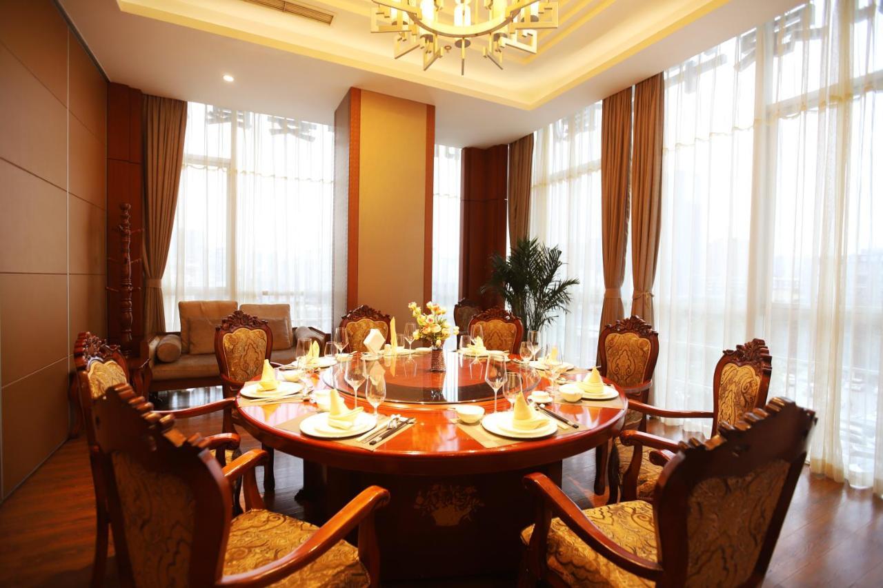 United Kingson Hotel Chengdu Buitenkant foto